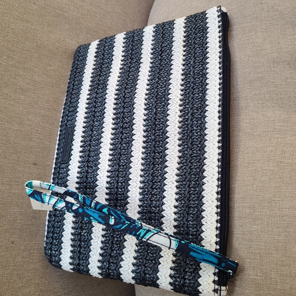 NWT Vera Bradley Straw wristlet, pattern Shore Enough - Picture 4 of 7